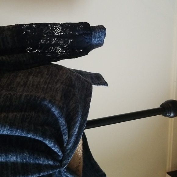 Harlow & Rose Sweater - Picture 6 of 6